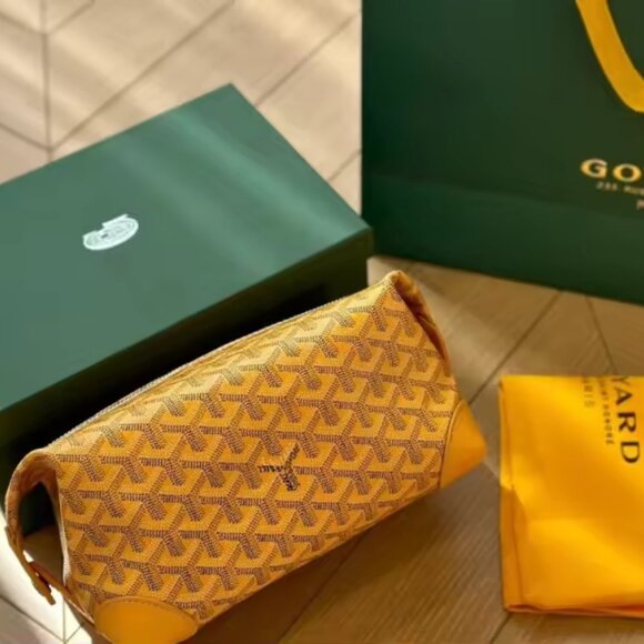 Goyard toiletry bag - Picture 5 of 7